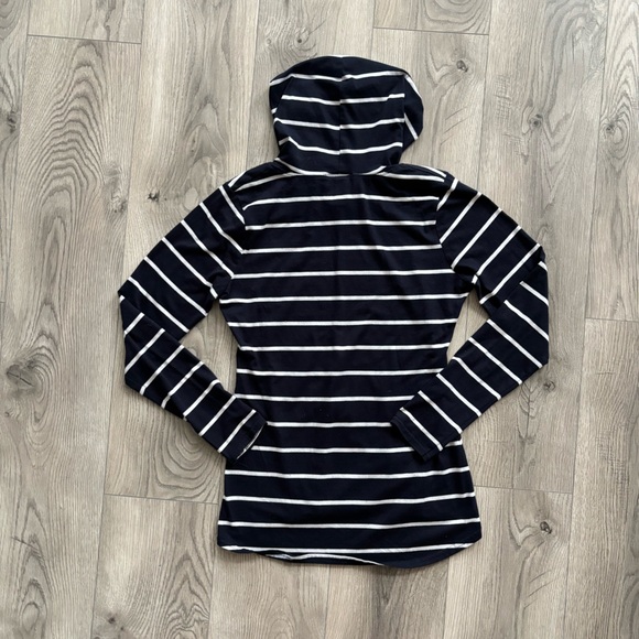 Striped Long Sleeve Hoodie with City Print Size M Blue White Y2K Casual Beaded - Picture 2 of 6
